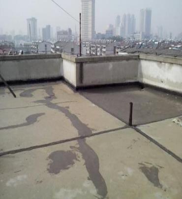 荆门漏水维修 楼顶漏水是什么原因，楼顶漏水维修方法是什么?